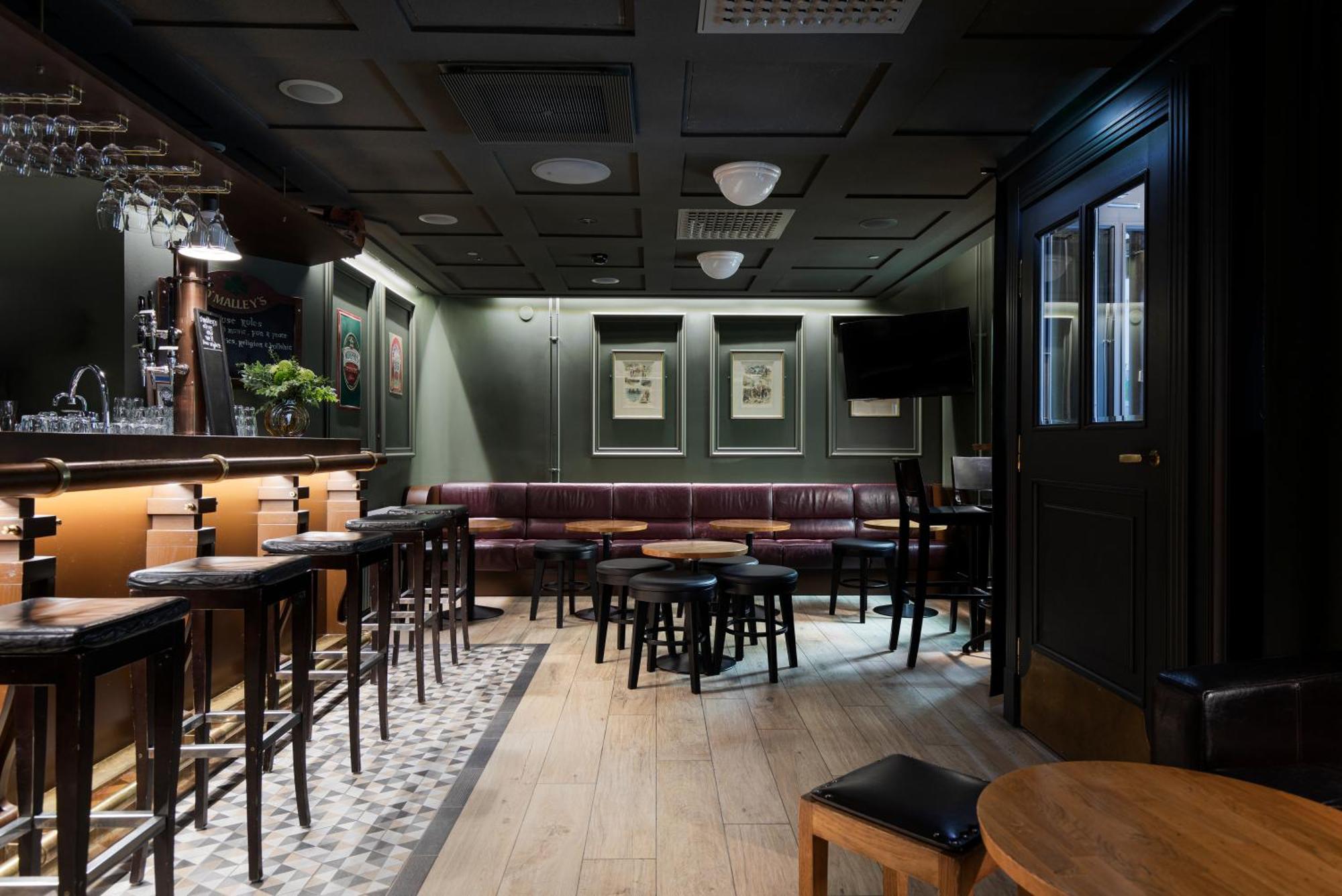 Solo Sokos Hotel Torni Helsinki Exterior foto The interior of the bar